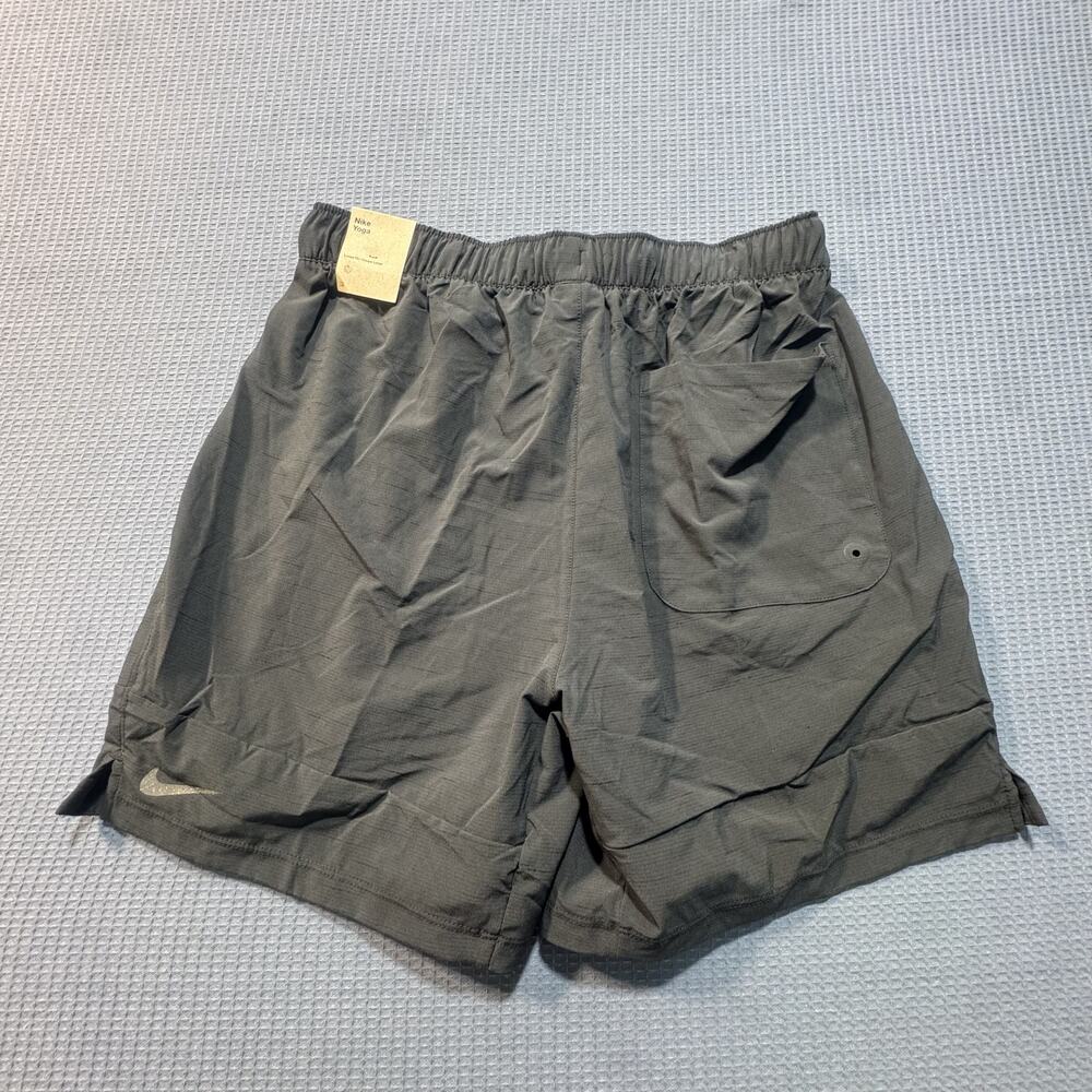 Nike Men's‎ Yoga Dri Fit Energy Board Shorts Sz M Black Brand New - Picture 7 of 8